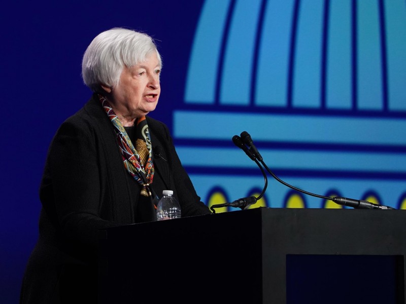 Bancos estadounidenses cuentan con solidez: Yellen