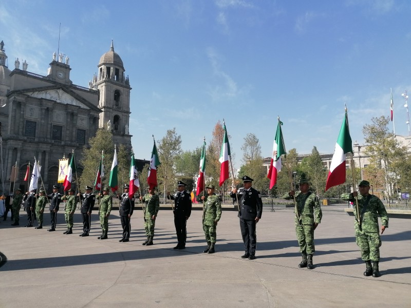 Bandera de México, símbolo patrio de orgullo mexicano