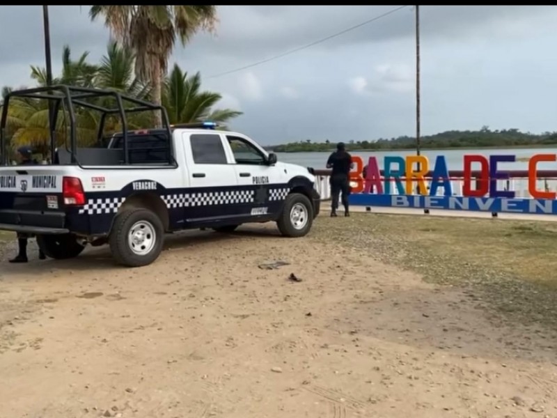 Bañista se ahoga en Barra Cazones