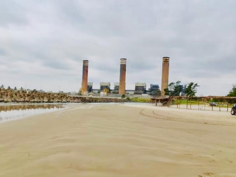 Bañistas buscaron la playa pese al cierre