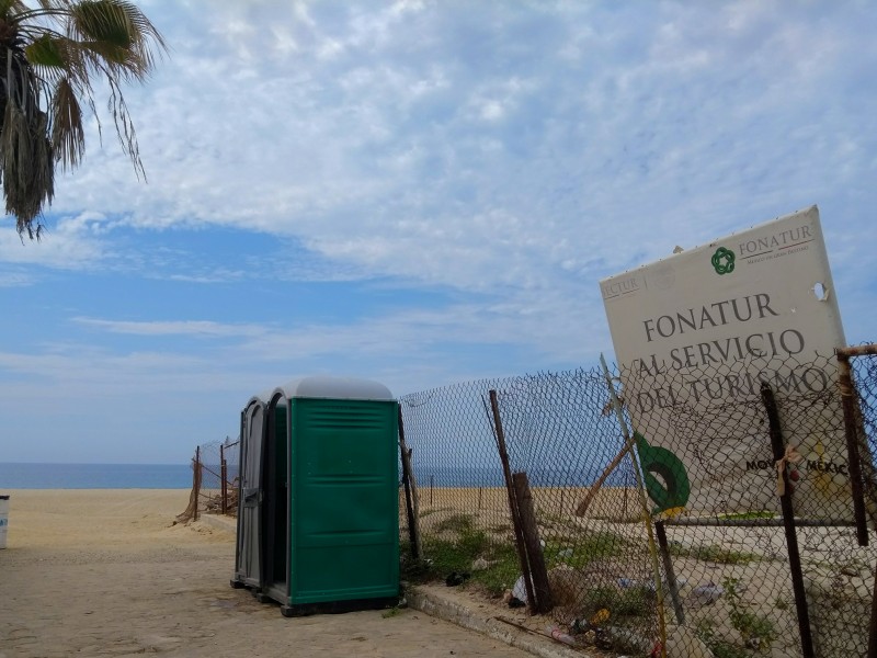 Baños portátiles en playas en muy mal estado
