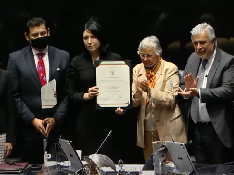 Banxico: Victoria Rodríguez Ceja rinde protesta en el Senado