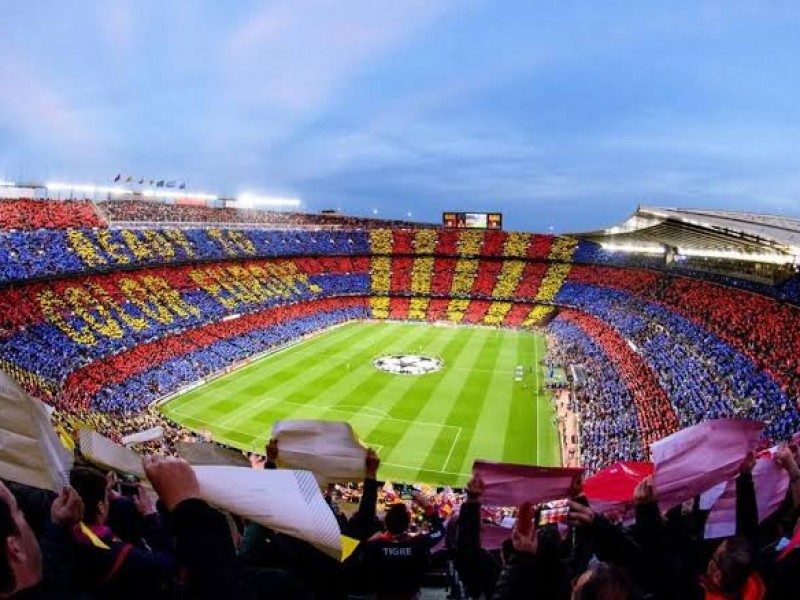 Barcelona venderá asientos y hasta pasto del Camp Nou