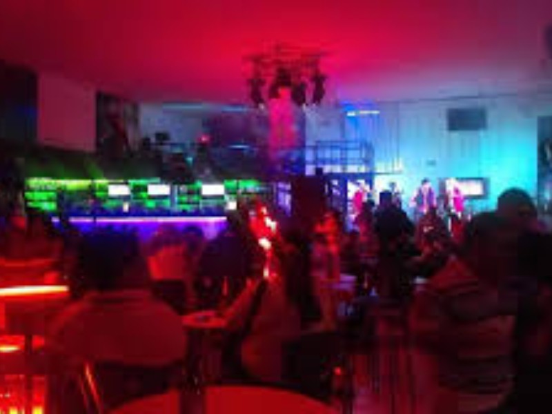 Bares solicitarán ampliación de horario el 15 de septiembre