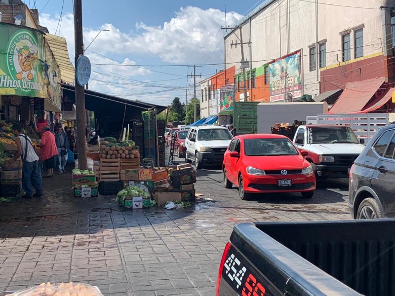 BASURA EN EL EX CUARTEL GENERA MALAS VENTAS