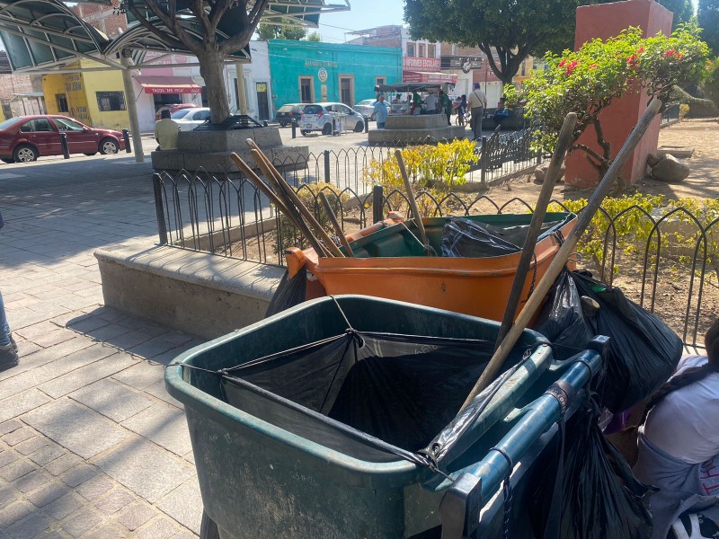 Basura en Jardín de San Juan