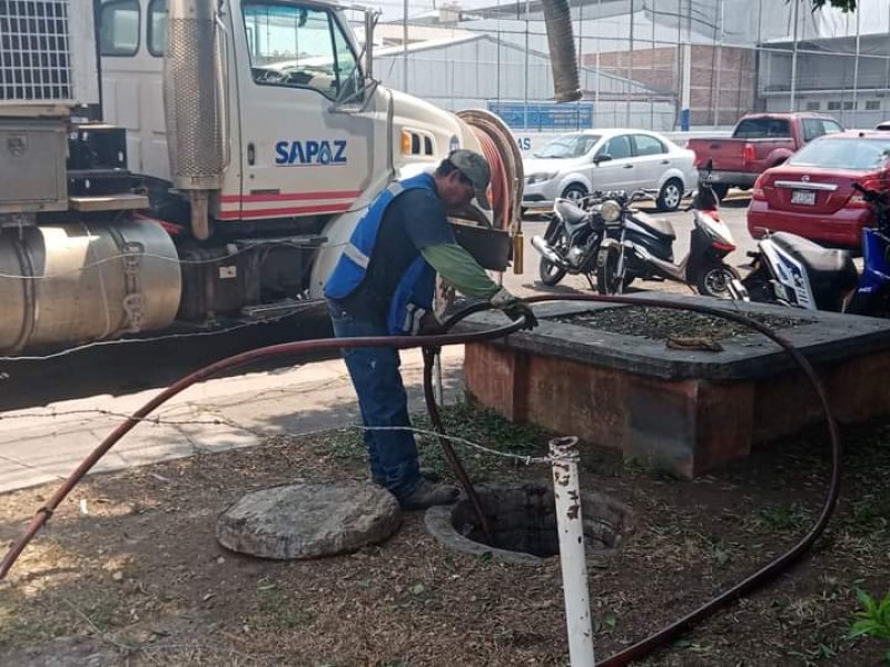 Basura en las calles provoca encharcamientos en temporada de lluvias