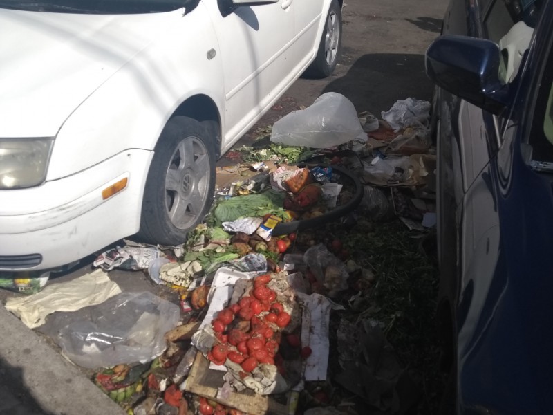 Basura sigue siendo problema en modo de Abastos