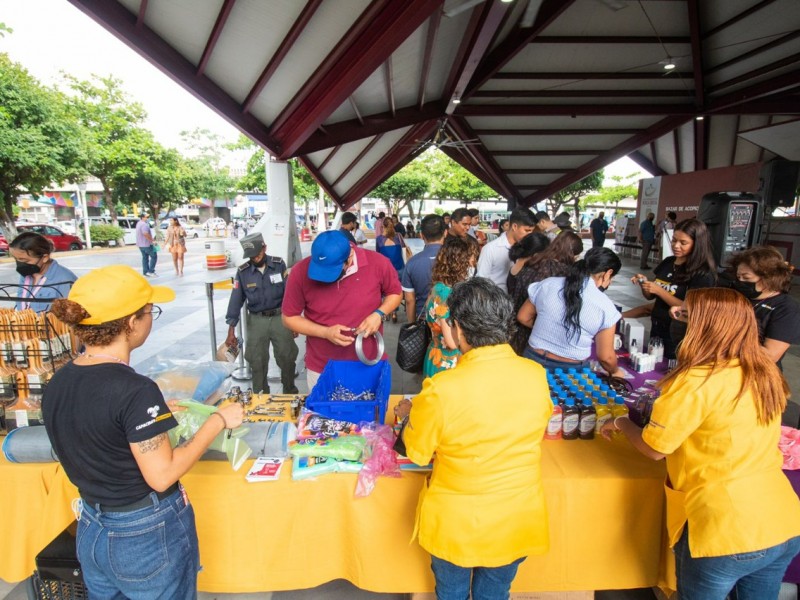 Bazar Itinerante en apoyo a pacientes del CRIT Poza Rica