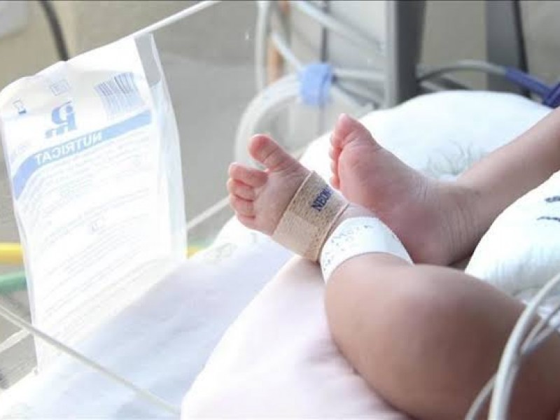 Bebé de meses entre los 32 nuevos casos de Covid-19