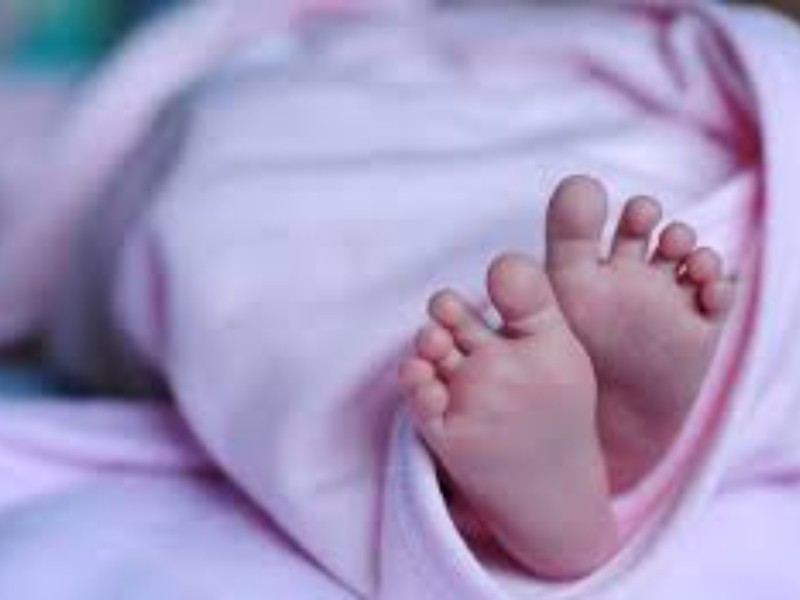 Bebé sobrevive intento de asesinato por su propia madre