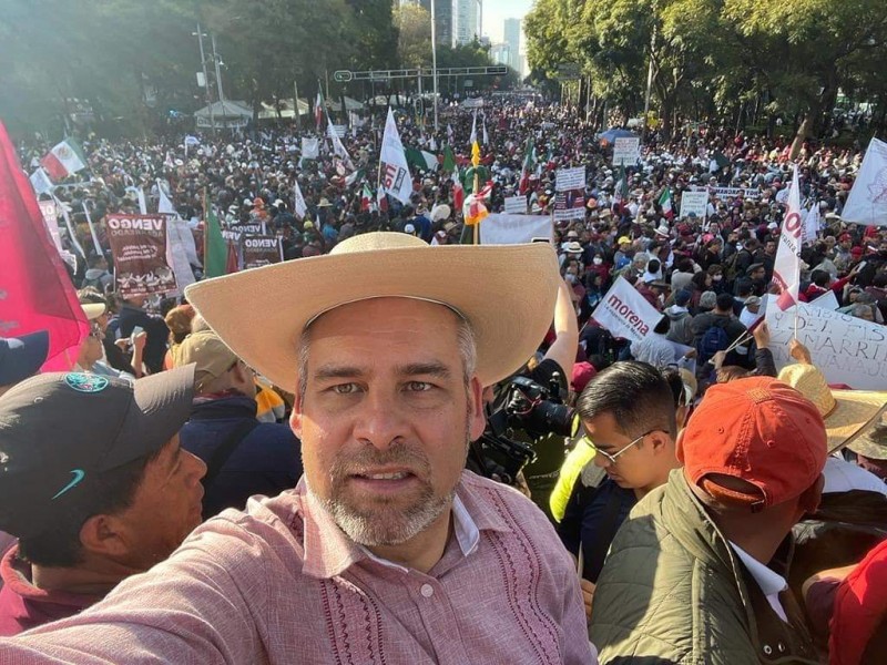 Bedolla se hace presente en CDMX para acompañar a AMLO