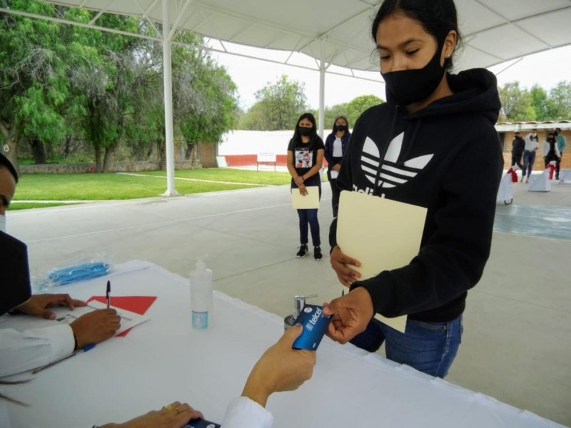 Benefician a 308 jóvenes de Zacatecas con internet para estudios