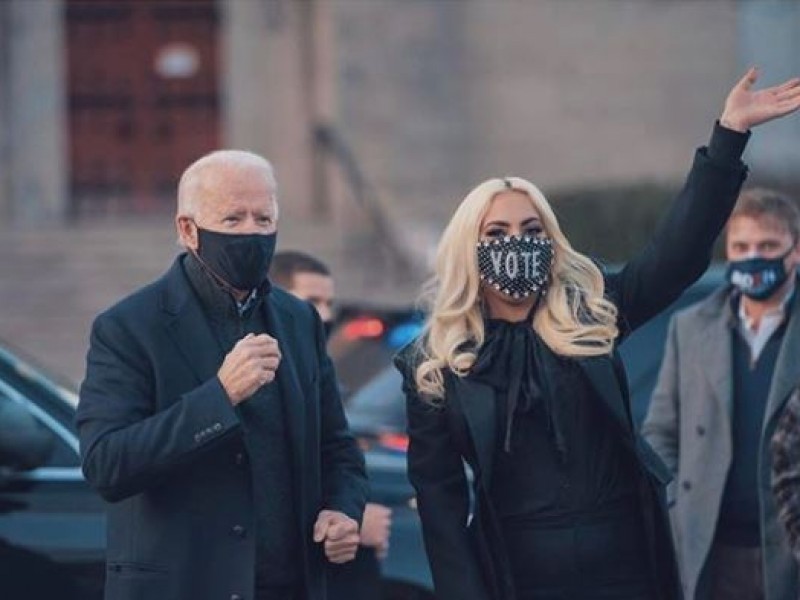 Biden cierra su campaña al lado de Lady Gaga