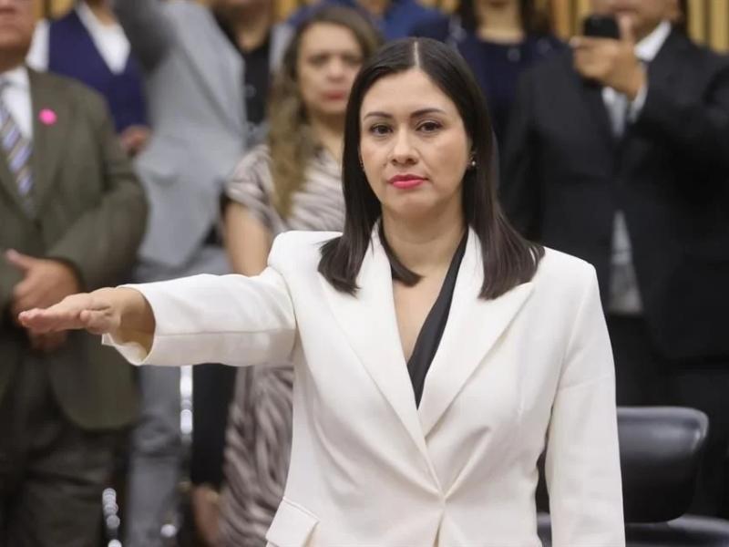 Blanca Cruz asume presidencia interina del INE y promete auditar gestión anterior
