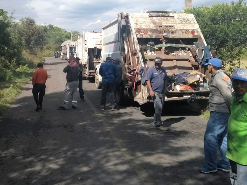 Bloquean acceso al Relleno Sanitario