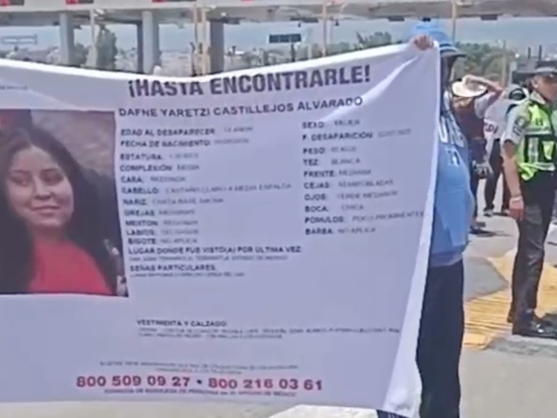 Bloquean la México-Puebla por desaparición de menor