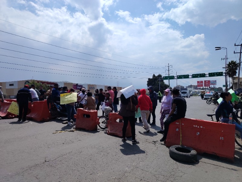 Bloquean la México-Toluca por Inundaciones en Lerma