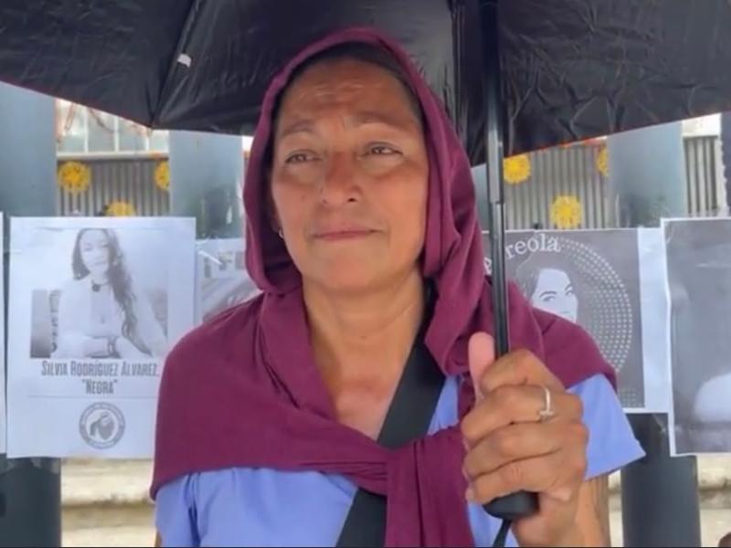 Madres en Resistencia piden por feminicidios y desaparecidos. Bloqueo causa caos vial