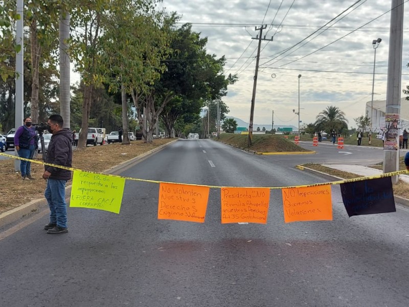 Bloquean manifestantes de Comités Ciudadanos Boulevard Colosio, denuncian imposiciones