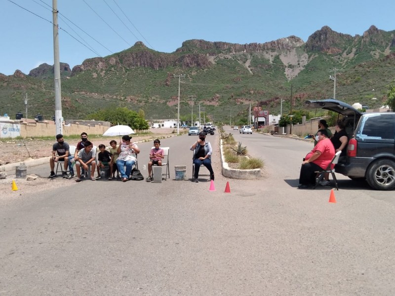 Bloquean por falta de agua en 10 días en ValleBonito