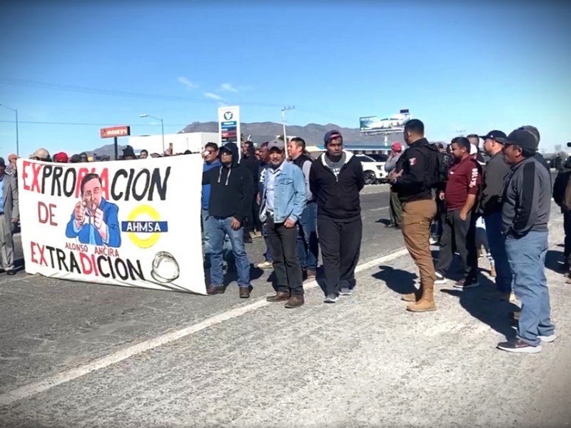 Bloqueo Carretero en Castaños: Crisis Laboral en AHMSA