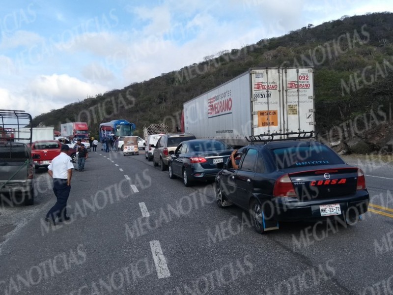 Bloqueo carretero en La Mata