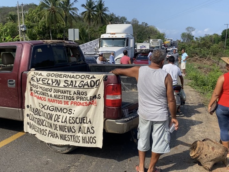 Bloqueo en Papanoa afectó mínimamente reservaciones de hoteles