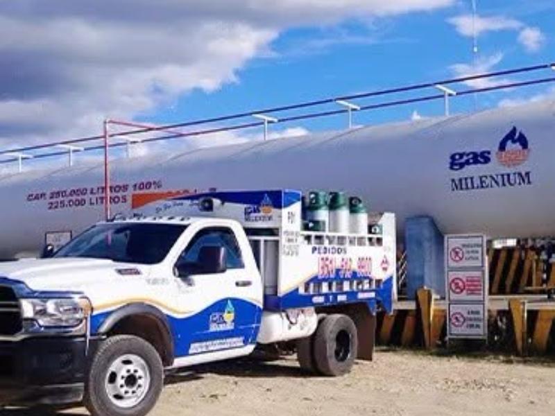 Bloqueos carreteros en Oaxaca afectan abastecimiento y distribución de gas LP