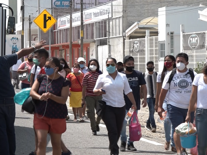 Bloqueos carreteros generan retrasos en citas médicas y laborales