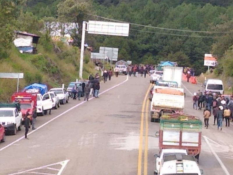 Bloqueos carreteros la constante en Chiapas: empresarios