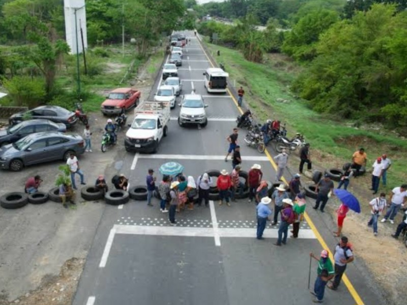 Bloqueos carreteros, un mal sin remedio en Chiapas