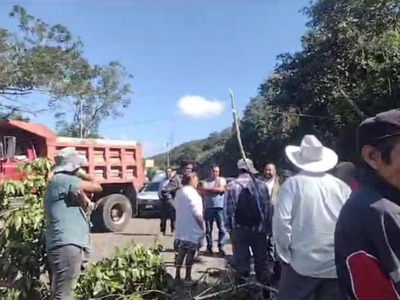 Bloqueos en San Fernando y San Cristóbal este lunes