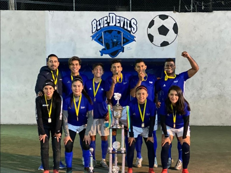 Blue Devils es Campeón Invicto del Torneo Mixto Premier