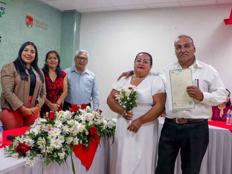 Bodas colectivas en Villacorzo, 20 parejas dan el 