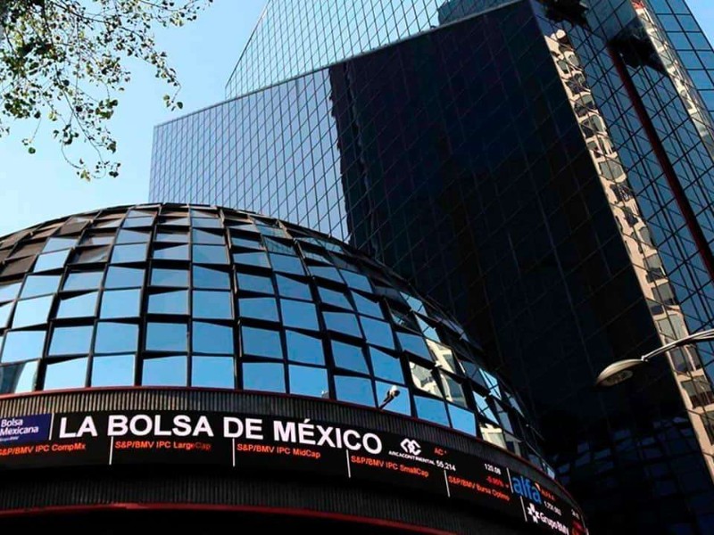 Bolsa Mexicana cae 1.15 % en jornada volátil