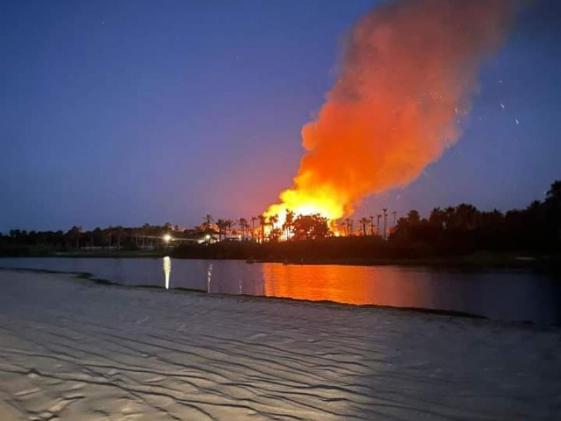 Bomberos controlan incendio  en la Ribera