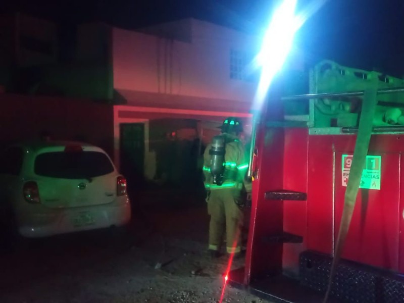 Bomberos de Durango controlan incendio en vivienda de la colonia Máximo Gámiz