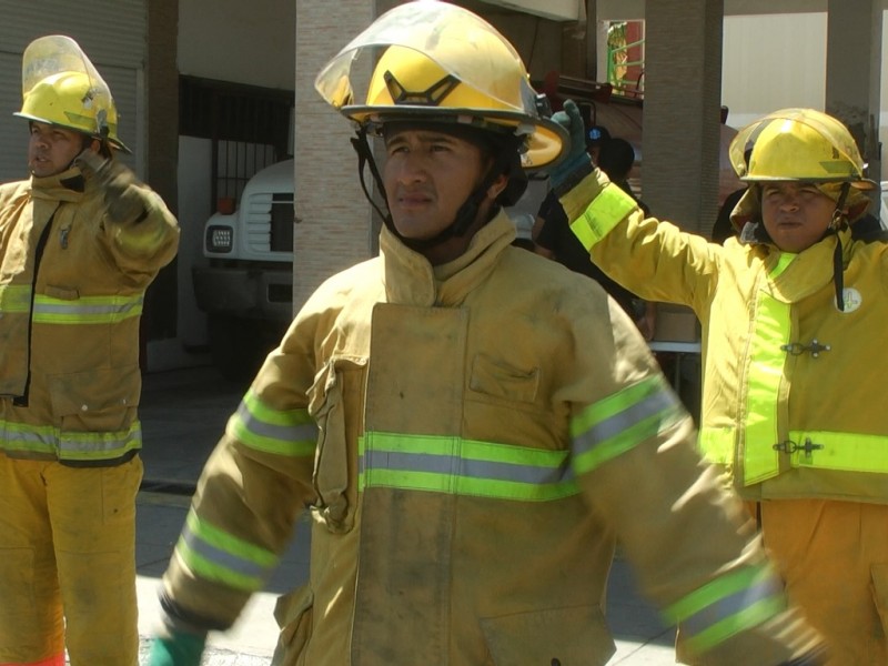 Bomberos tendrán mejoras salariales el próximo año