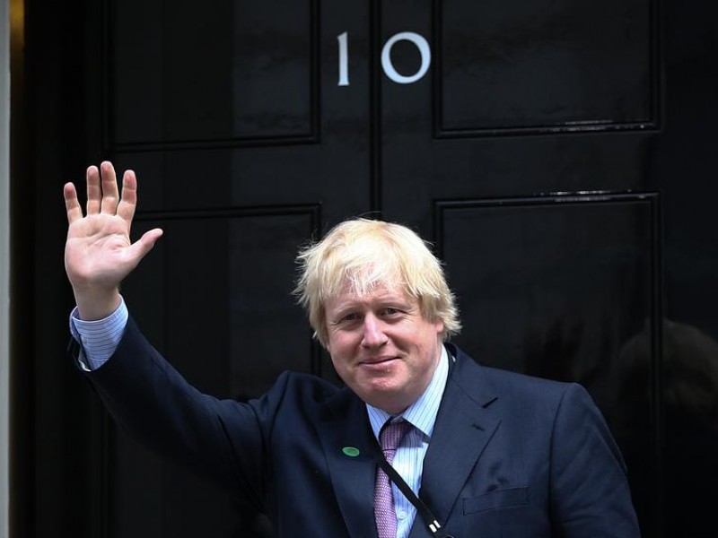 Boris Johnson se recupera; sale de terapia intensiva