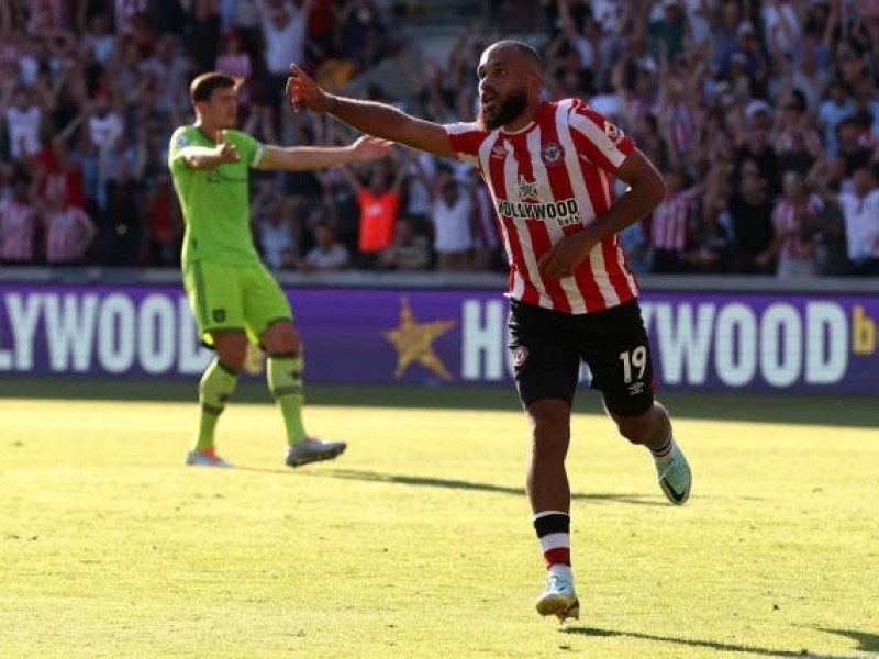 Brentford humilla al United 4-0