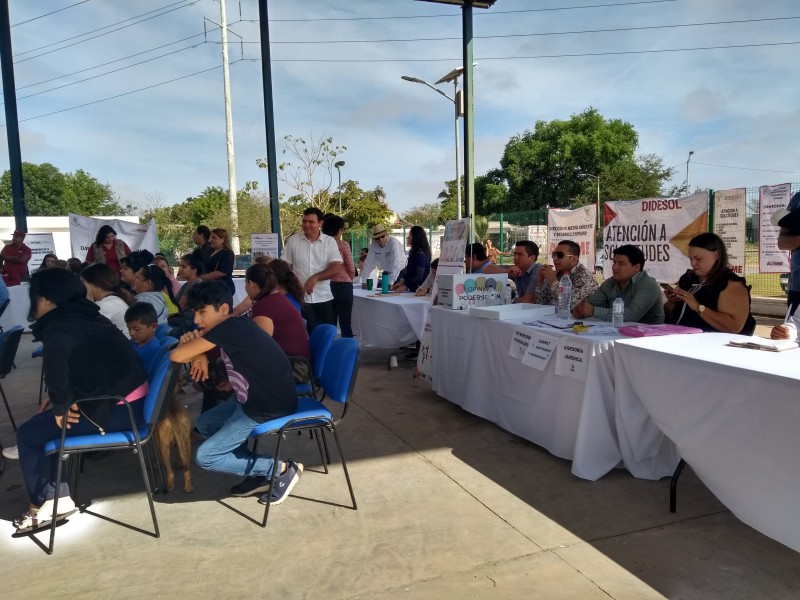 Brigada de apoyos en la colonia Siglo XXI