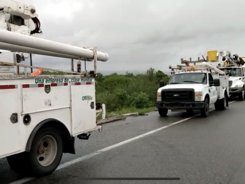 Brigada de CFE se desplaza a la zonaafectada