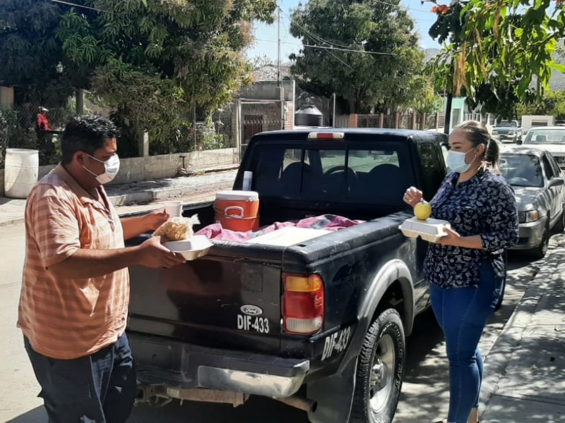 Lleva DIF alimentos hasta las casas de adultos mayores