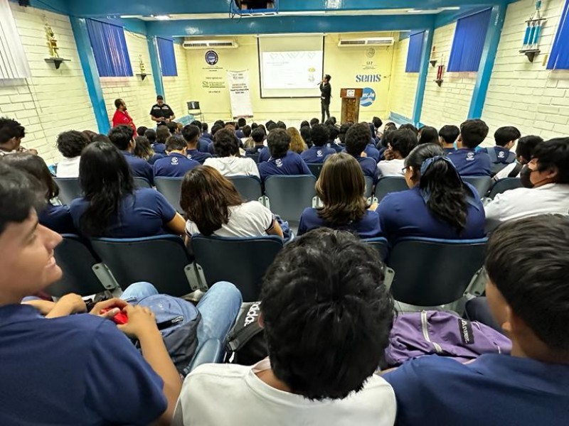 Brinda Gobierno de Sonora orientación para la vida a estudiantes