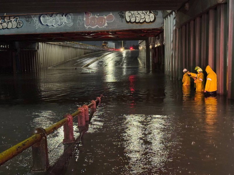Brindan apoyo a familias afectadas durante la temporada de lluvias