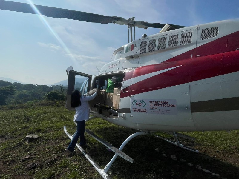 Brindan traslado aéreo a embarazadas de la Selva Lacandona