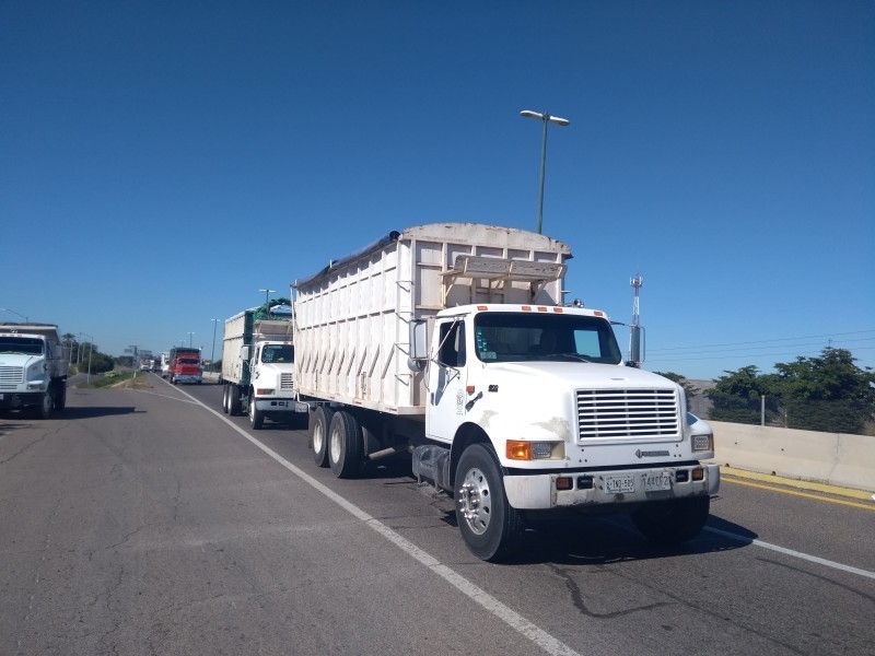 Brindarán apoyo a transportistas, determinarán detalles en dos semanas