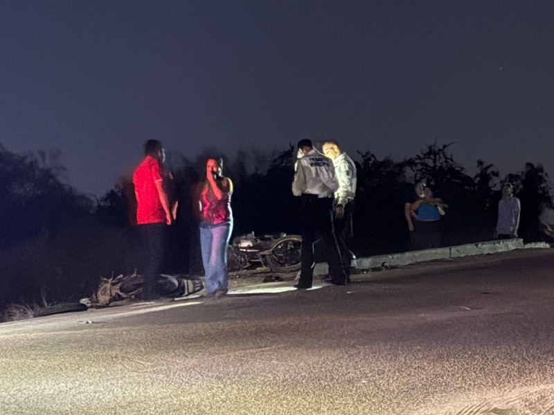 Brutal choque frontal entre motocicletas deja dos lesionados en Pueblo ...