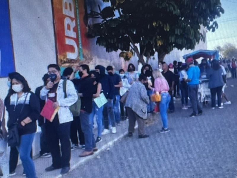 buena afluencia de vacunación para los adolescentes